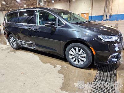 Czwarte zdjęcie samochodu z boku: 2023 CHRYSLER PACIFICA HYBRID TOURING L VIN:2C4RC1L78PR632371 - miniatura