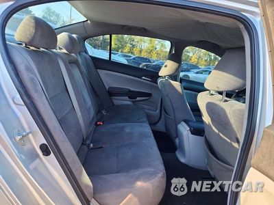 Zdjęcie 10 z 12 samochodu: 2011 HONDA ACCORD LXP VIN:1HGCP2F46BA094849 - miniatura