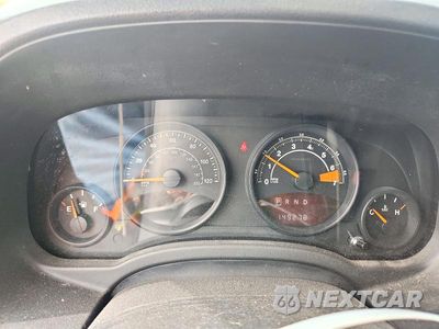 Zdjęcie 9 z 13 samochodu: 2014 JEEP PATRIOT SPORT VIN:1C4NJRBB1ED734474 - miniatura