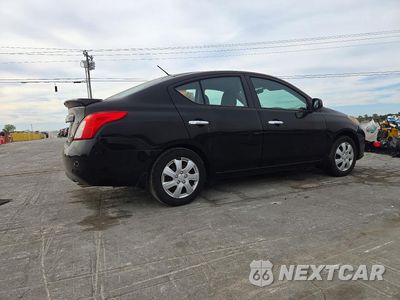 Trzecie zdjęcie samochodu z tyłu: 2014 NISSAN VERSA 1.6 SV VIN:3N1CN7APXEL874341 - miniatura