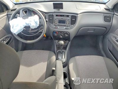 Zdjęcie 8 z 12 samochodu: 2010 KIA RIO BASE VIN:KNADH4A36A6667371 - miniatura