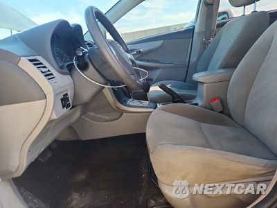 Zdjęcie 7 z 12 samochodu: 2010 TOYOTA COROLLA LE VIN:2T1BU4EE7AC531700 - miniatura