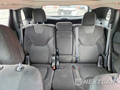 Zdjęcie 10 z 13 samochodu: 2015 JEEP CHEROKEE LATITUDE VIN:1C4PJLCS4FW560281 - miniatura
