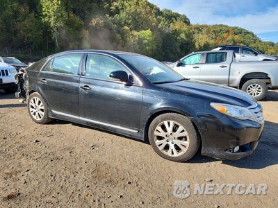 Czwarte zdjęcie samochodu z boku: 2011 TOYOTA AVALON BASE VIN:4T1BK3DB9BU394234 - miniatura