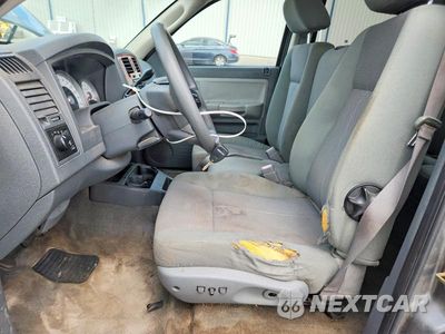 Zdjęcie 7 z 12 samochodu: 2005 DODGE DAKOTA QUAD SLT VIN:1D7HE48N45S314117 - miniatura