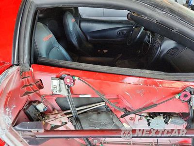 Zdjęcie 10 z 12 samochodu: 2003 CHEVROLET CORVETTE Z06 VIN:1G1YY12S735107837 - miniatura
