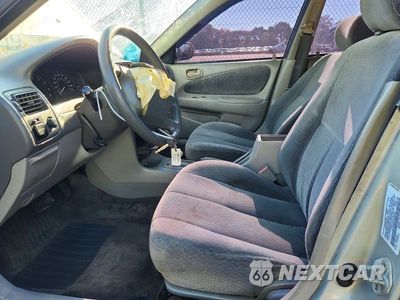Zdjęcie 7 z 12 samochodu: 2002 TOYOTA COROLLA LE VIN:2T1BR12E92C564395 - miniatura