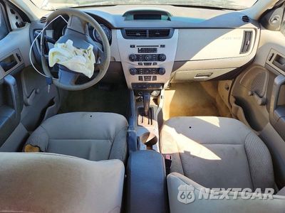 Zdjęcie 8 z 13 samochodu: 2011 FORD FOCUS S VIN:1FAHP3EN9BW159190 - miniatura
