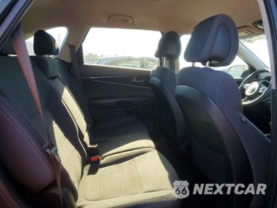 Zdjęcie 11 z 13 samochodu: 2016 KIA SORENTO LX VIN:5XYPGDA30GG159244 - miniatura