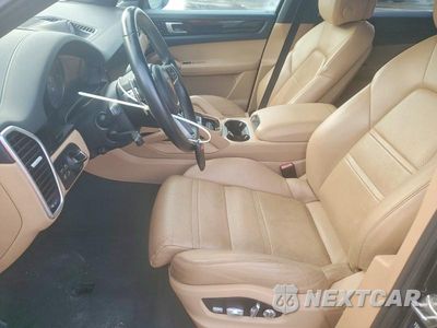 Zdjęcie 7 z 13 samochodu: 2019 PORSCHE CAYENNE VIN:WP1AA2AYXKDA05606 - miniatura