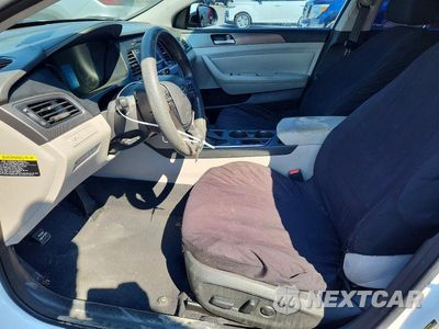 Zdjęcie 7 z 12 samochodu: 2017 HYUNDAI SONATA SE VIN:5NPE34AF0FH189591 - miniatura