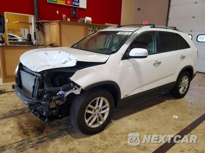 2014 KIA SORENTO LX 5XYKTDA69EG517048 - główne zdjęcie licytacji z USA - miniatura