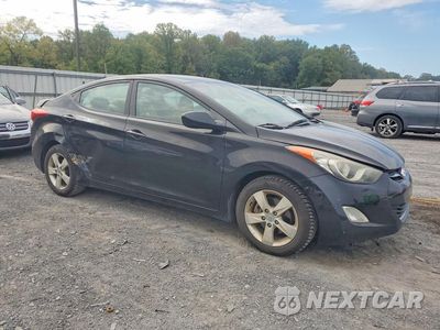 Czwarte zdjęcie samochodu z boku: 2012 HYUNDAI ELANTRA GLS VIN:KMHDH4AE2CU240820 - miniatura