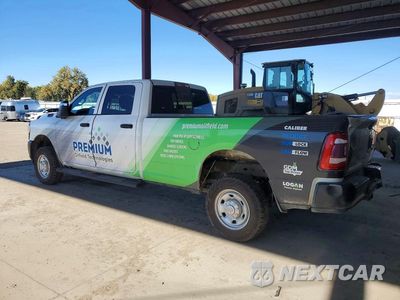Drugie zdjęcie samochodu z przodu: 2023 RAM 2500 TRADESMAN VIN:3C6UR5HL7PG631411 - miniatura
