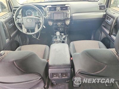 Zdjęcie 8 z 13 samochodu: 2018 TOYOTA 4RUNNER TRD OFF-ROAD VIN:JTEBU5JR1J5560343 - miniatura