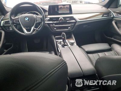 Zdjęcie 8 z 12 samochodu: 2019 BMW 530 XI VIN:WBAJA7C56KWW08586 - miniatura