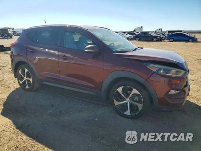 Czwarte zdjęcie samochodu z boku: 2016 HYUNDAI TUCSON SPORT VIN:KM8J33A26GU114046 - miniatura