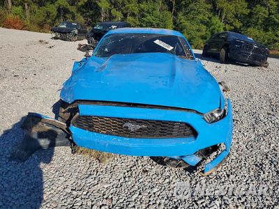 Piąte zdjęcie samochodu w środku: 2017 FORD MUSTANG VIN:1FA6P8AM0H5322003 - miniatura