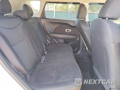 Zdjęcie 10 z 12 samochodu: 2015 KIA SOUL BASE VIN:KNDJN2A20F7233071 - miniatura