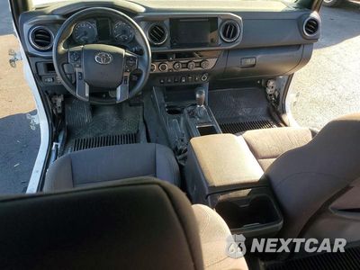 Zdjęcie 8 z 12 samochodu: 2018 TOYOTA TACOMA TRD OFF-ROAD VIN:3TMCZ5AN4JM180771 - miniatura