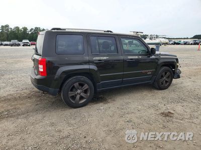 Trzecie zdjęcie samochodu z tyłu: 2017 JEEP PATRIOT SPORT VIN:1C4NJPBB0HD117852 - miniatura