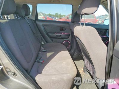 Zdjęcie 11 z 13 samochodu: 2013 KIA SOUL BASE VIN:KNDJT2A5XD7559540 - miniatura