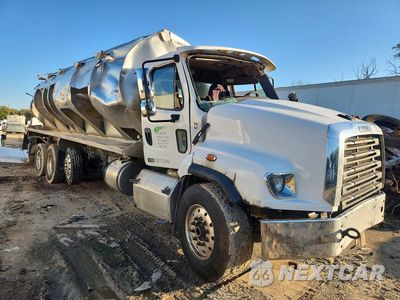 Czwarte zdjęcie samochodu z boku: 2022 FREIGHTLINER 114SD FEED DELIVERY TRUCK VIN:1FVMG3DV8NHNK9634 - miniatura