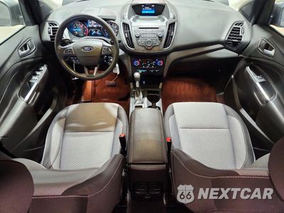 Zdjęcie 8 z 13 samochodu: 2017 FORD ESCAPE SE VIN:1FMCU9GD3HUB50375 - miniatura