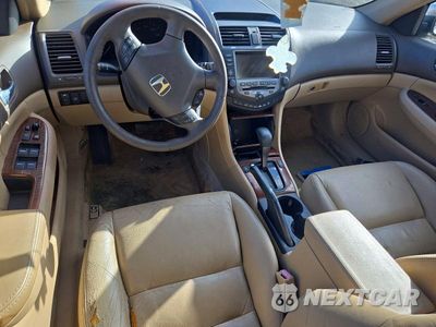 Zdjęcie 8 z 12 samochodu: 2006 HONDA ACCORD EX VIN:1HGCM66836A055421 - miniatura