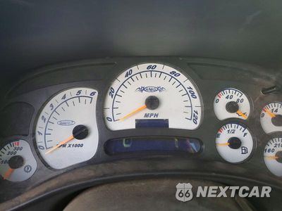 Zdjęcie 9 z 12 samochodu: 2004 CHEVROLET SILVERADO C2500 HEAVY DUTY VIN:1GCHC24U04E282393 - miniatura