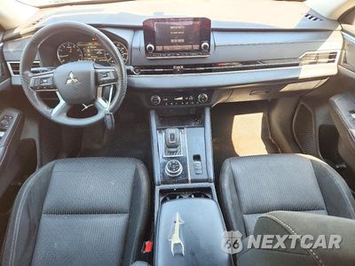 Zdjęcie 8 z 13 samochodu: 2022 MITSUBISHI OUTLANDER ES VIN:JA4J4TA82NZ046957 - miniatura