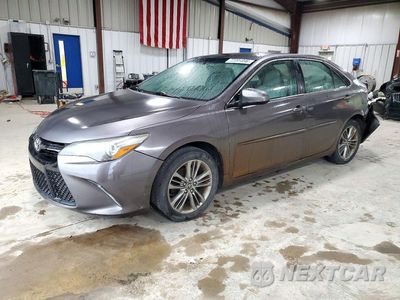 2015 TOYOTA CAMRY SE 4T1BF1FK0FU114261 - główne zdjęcie licytacji z USA - miniatura