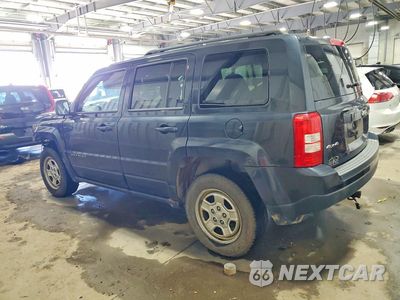 Drugie zdjęcie samochodu z przodu: 2015 JEEP PATRIOT SPORT VIN:1C4NJRBB5FD225621 - miniatura