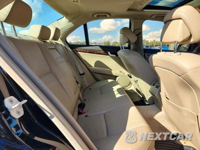 Zdjęcie 10 z 12 samochodu: 2013 MERCEDES-BENZ C 250 VIN:WDDGF4HB1DA766674 - miniatura