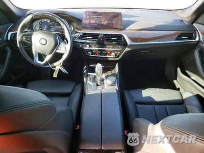 Zdjęcie 8 z 12 samochodu: 2018 BMW 530 I VIN:WBAJA5C53JWA56633 - miniatura