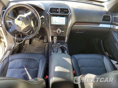 Zdjęcie 8 z 13 samochodu: 2017 FORD EXPLORER LIMITED VIN:1FM5K8F84HGC33261 - miniatura