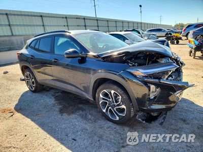 Czwarte zdjęcie samochodu z boku: 2025 CHEVROLET TRAX 2RS VIN:KL77LJEP2SC317178 - miniatura