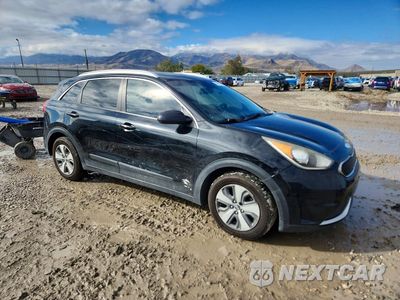 Czwarte zdjęcie samochodu z boku: 2018 KIA NIRO LX VIN:KNDCB3LC6J5125376 - miniatura