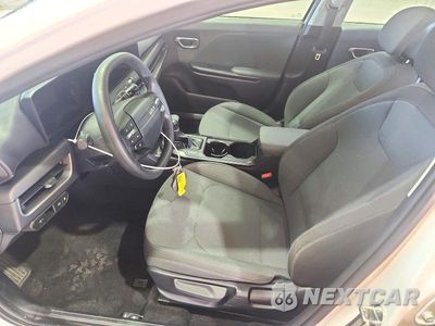 Zdjęcie 7 z 13 samochodu: 2025 KIA K4 LXS VIN:3KPFT4DE9SE112417 - miniatura