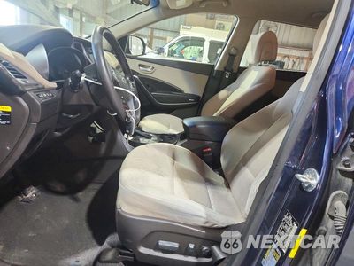 Zdjęcie 7 z 13 samochodu: 2017 HYUNDAI SANTA FE SE VIN:KM8SM4HFXHU194274 - miniatura