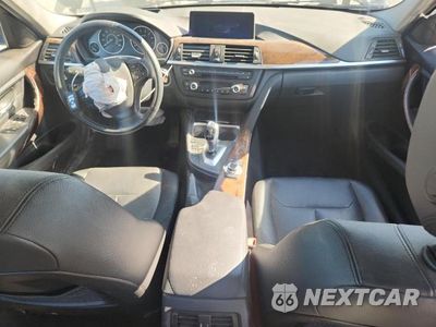 Zdjęcie 8 z 12 samochodu: 2013 BMW 335 XI VIN:WBA3B9G59DNP39712 - miniatura