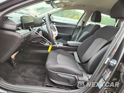 Zdjęcie 7 z 12 samochodu: 2026 KIA K5 LXS VIN:KNAG24J74T5472556 - miniatura