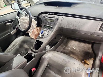 Zdjęcie 8 z 12 samochodu: 2010 TOYOTA PRIUS II VIN:JTDKN3DU8A0205141 - miniatura