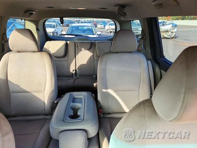 Zdjęcie 10 z 13 samochodu: 2015 KIA SEDONA LX VIN:KNDMB5C11F6076670 - miniatura