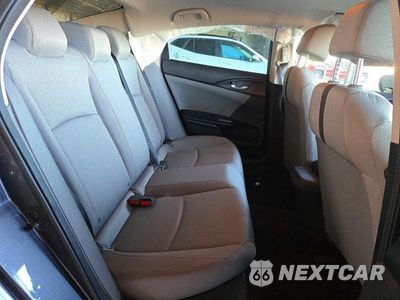 Zdjęcie 10 z 12 samochodu: 2017 HONDA CIVIC LX VIN:19XFC2F57HE000550 - miniatura