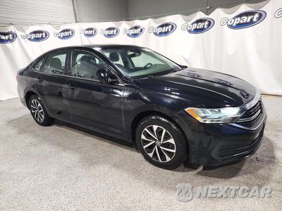 Czwarte zdjęcie samochodu z boku: 2024 VOLKSWAGEN JETTA S VIN:3VW5M7BU4RM053424 - miniatura