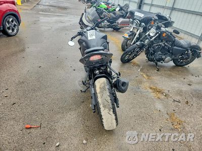 Czwarte zdjęcie samochodu z boku: 2018 SUZUKI GSX-S750 M VIN:JS1C533D1J2100381 - miniatura