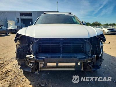 Piąte zdjęcie samochodu w środku: 2019 AUDI Q5 PREMIUM VIN:WA1ANAFY4K2110298 - miniatura