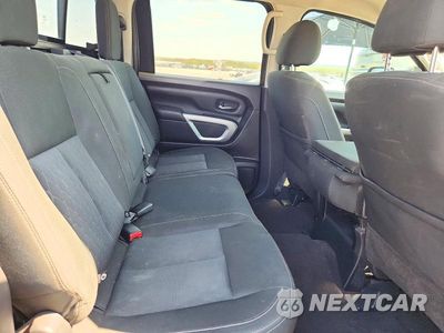 Zdjęcie 10 z 13 samochodu: 2017 NISSAN TITAN XD SV VIN:1N6BA1F34HN532084 - miniatura