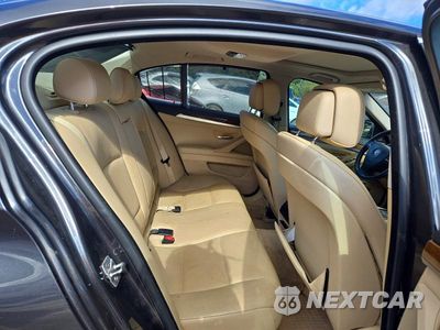 Zdjęcie 10 z 12 samochodu: 2011 BMW 535 XI VIN:WBAFU7C56BC871806 - miniatura